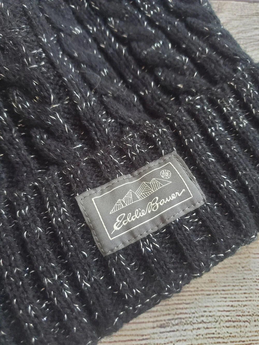 Eddie Bauer cozy cable